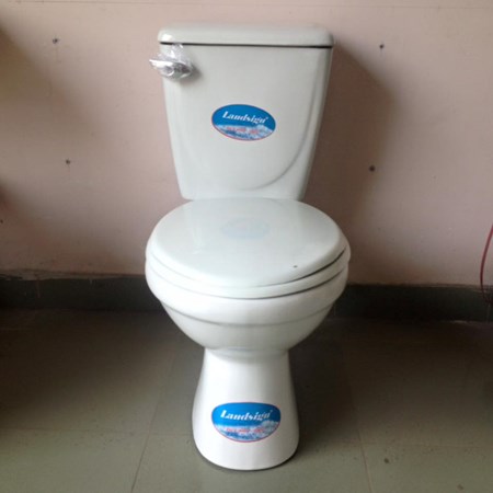 Bàn cầu LANDSIGN tay gạt